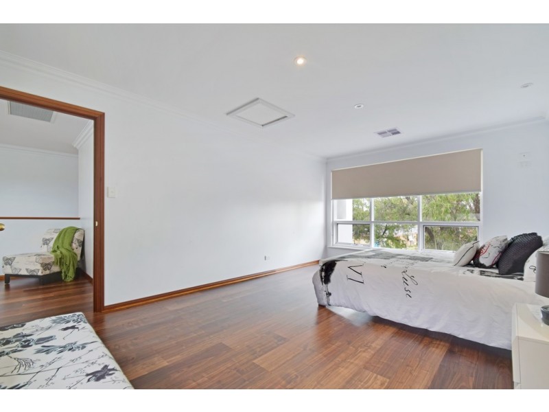 12 Freeman Avenue, Morphett Vale SA 5162