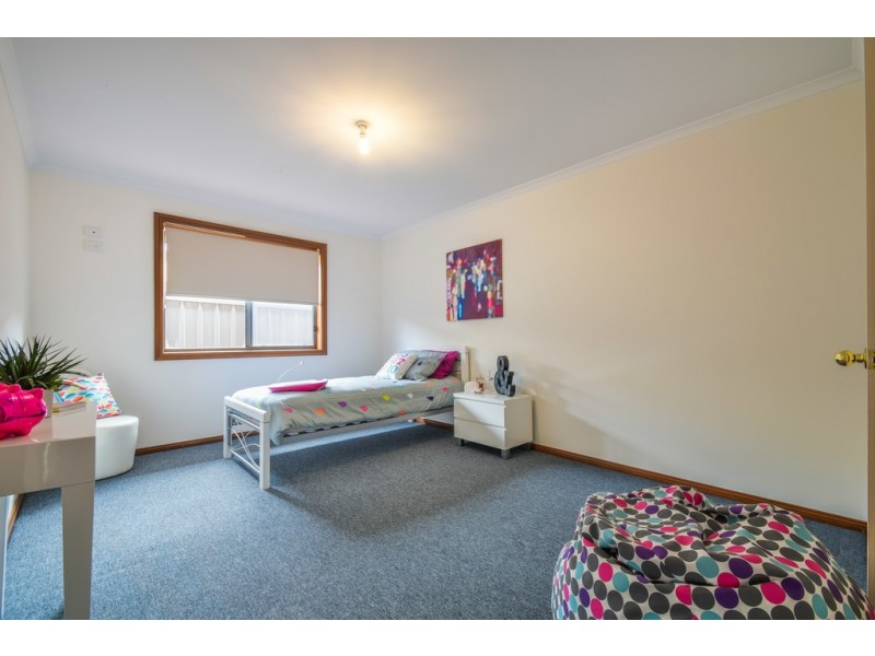 12 Freeman Avenue, Morphett Vale SA 5162