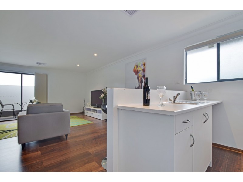 12 Freeman Avenue, Morphett Vale SA 5162