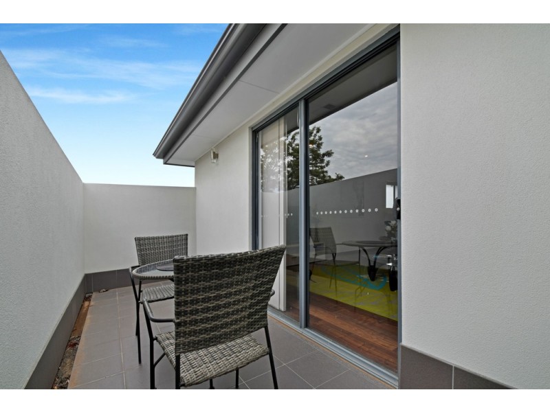 12 Freeman Avenue, Morphett Vale SA 5162