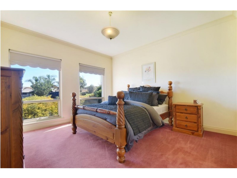 14 Lighthouse Drive, Hallett Cove SA 5158