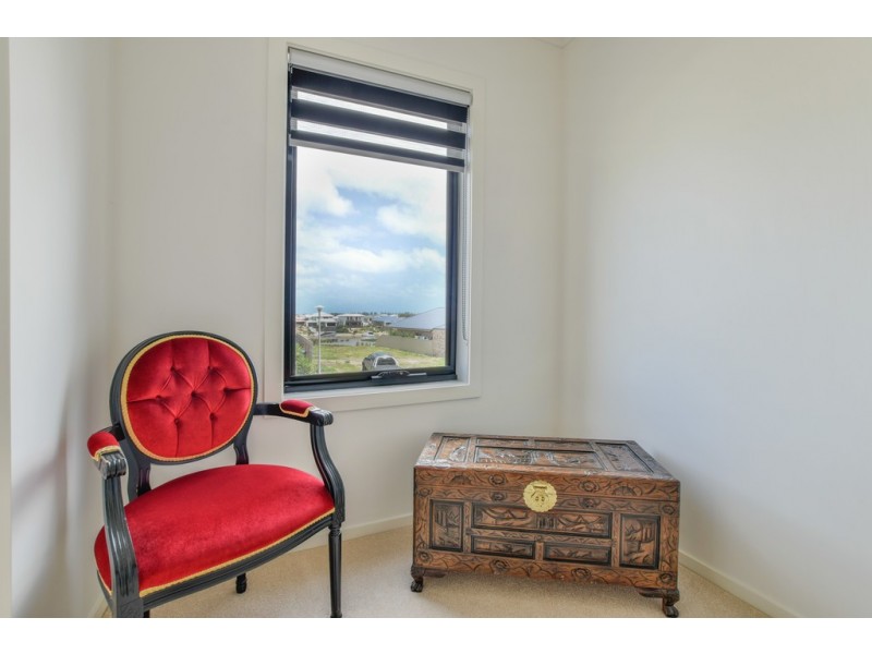 102 Blanche Parade, Hindmarsh Island SA 5214