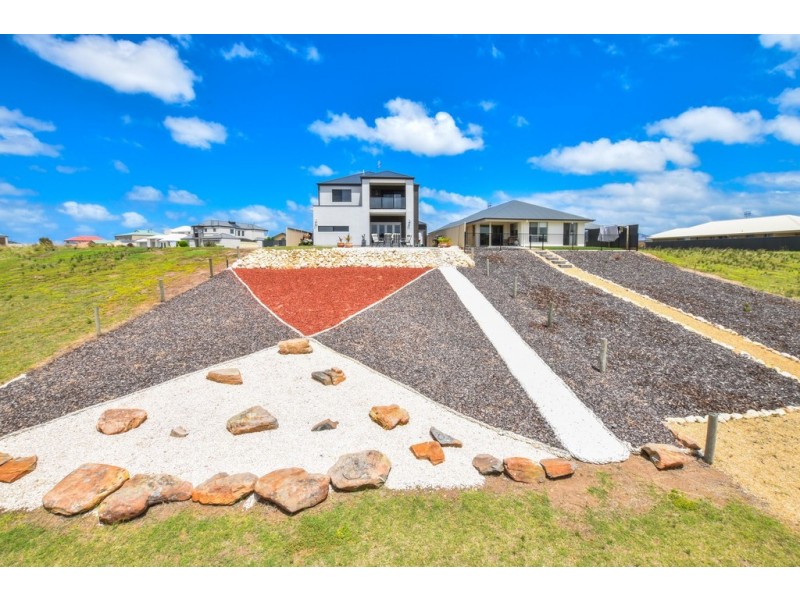 102 Blanche Parade, Hindmarsh Island SA 5214