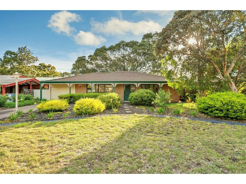 4 Hartley Street, Flagstaff Hill SA 5159