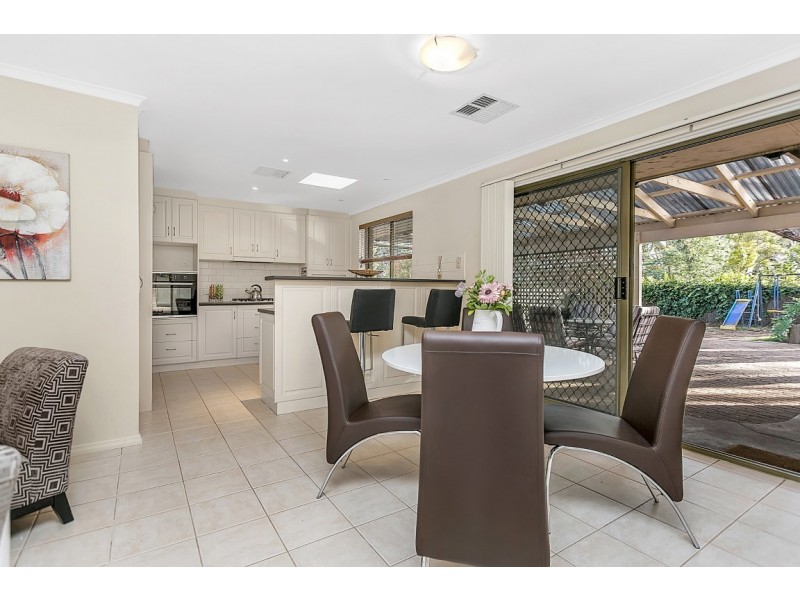 4 Hartley Street, Flagstaff Hill SA 5159