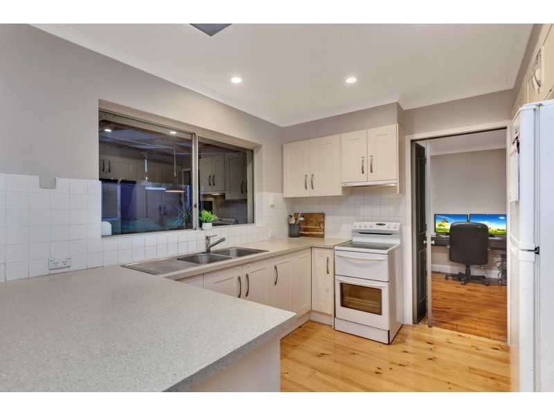 2 Drummond Avenue, Reynella East SA 5161