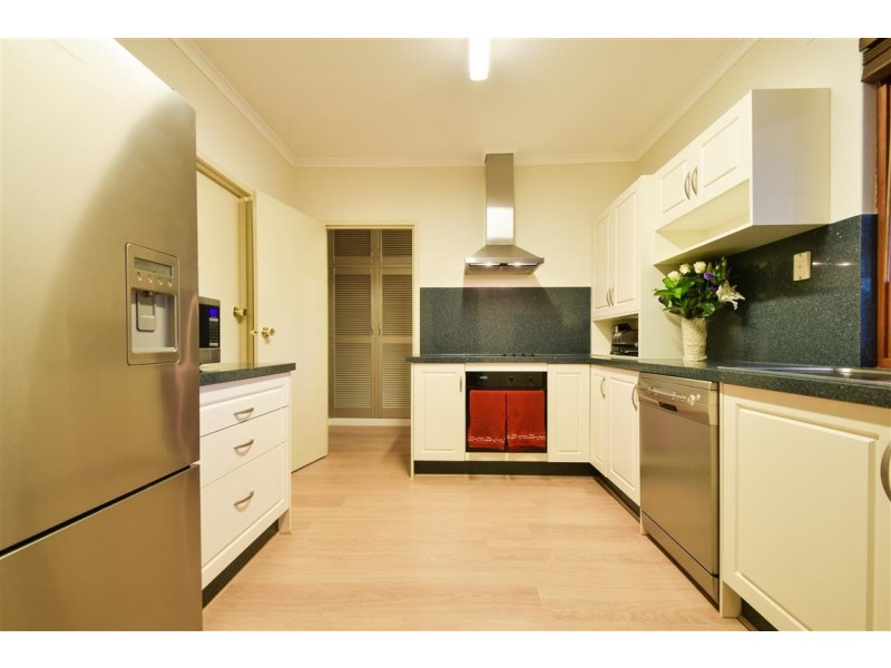 5 James Road, Happy Valley SA 5159
