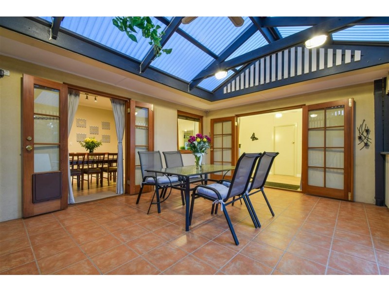 5 James Road, Happy Valley SA 5159