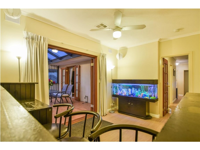 5 James Road, Happy Valley SA 5159