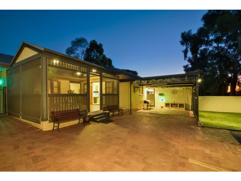 5 James Road, Happy Valley SA 5159
