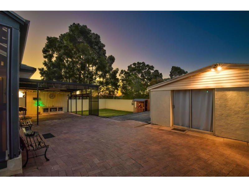 5 James Road, Happy Valley SA 5159