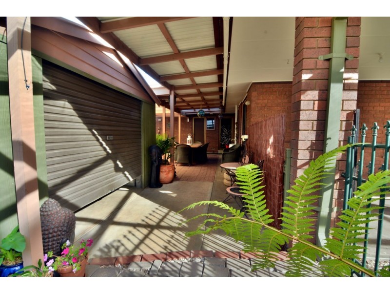 28 Hamilton Crescent, Aberfoyle Park SA 5159