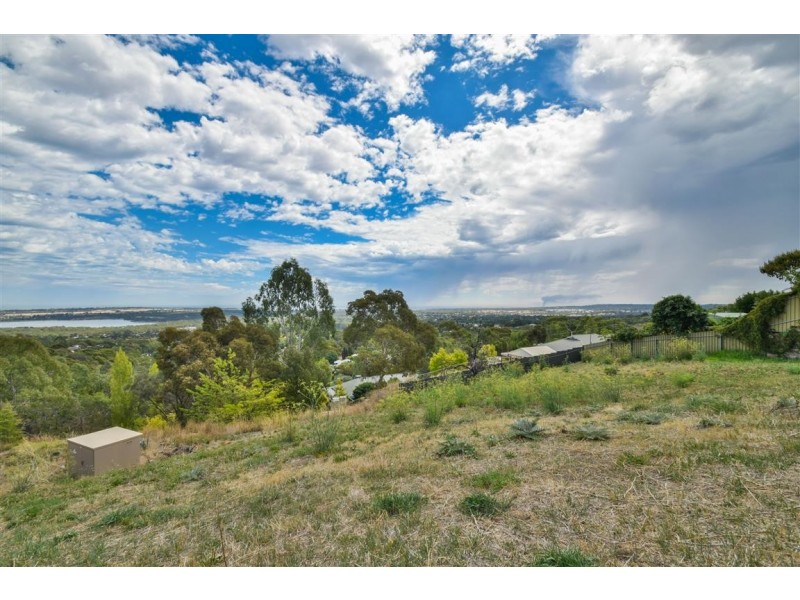 8 Kevin Court, Happy Valley SA 5159