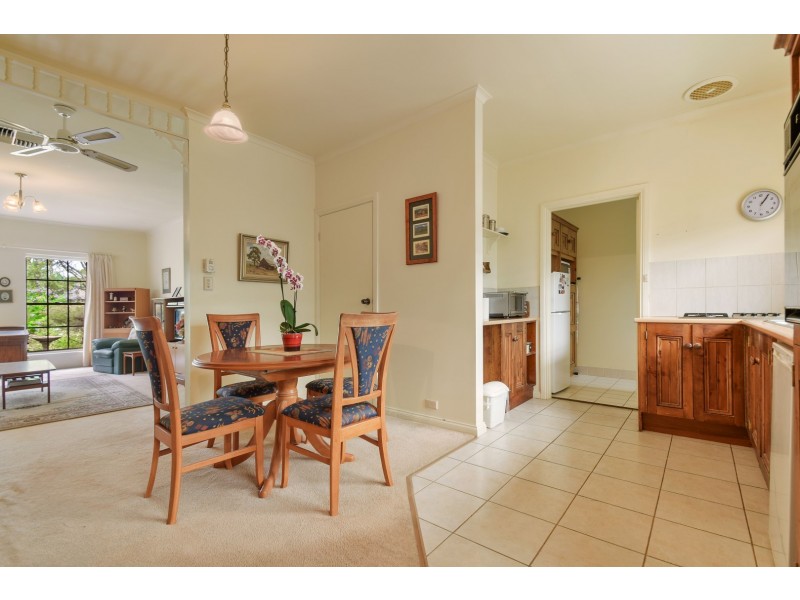 8-11 Thomas Drive, Happy Valley SA 5159