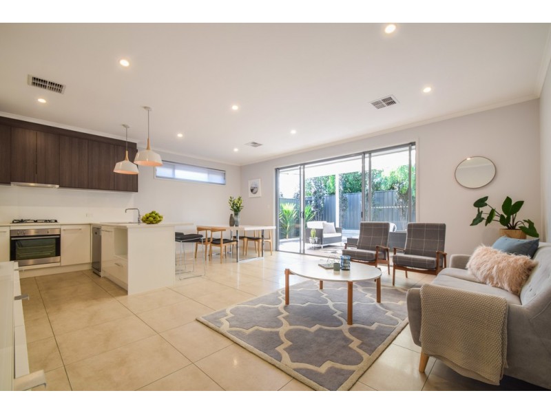 31a Scarborough Terrace, Dover Gardens SA 5048