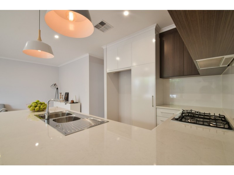 31a Scarborough Terrace, Dover Gardens SA 5048