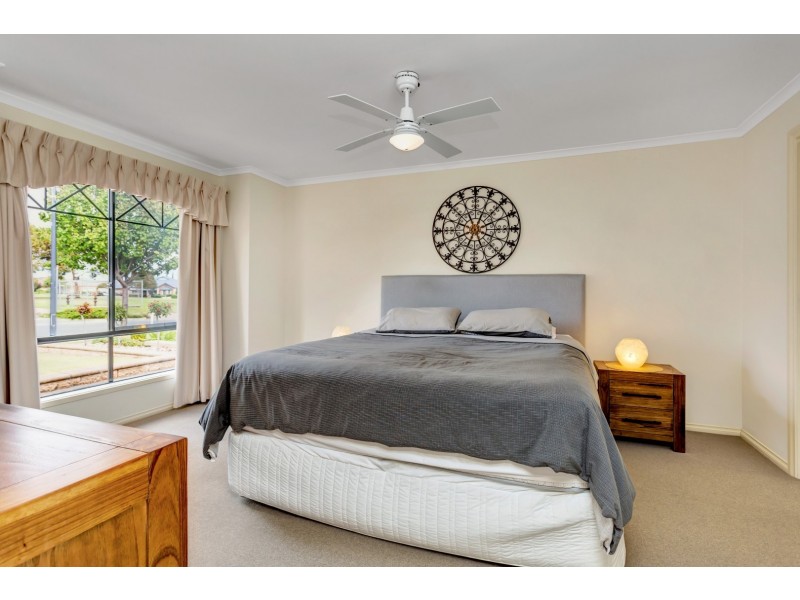 24 Southbank Boulevard, Sheidow Park SA 5158