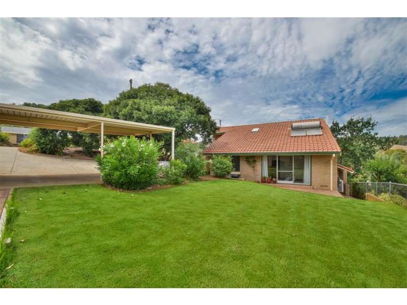 1 View Court, Happy Valley SA 5159