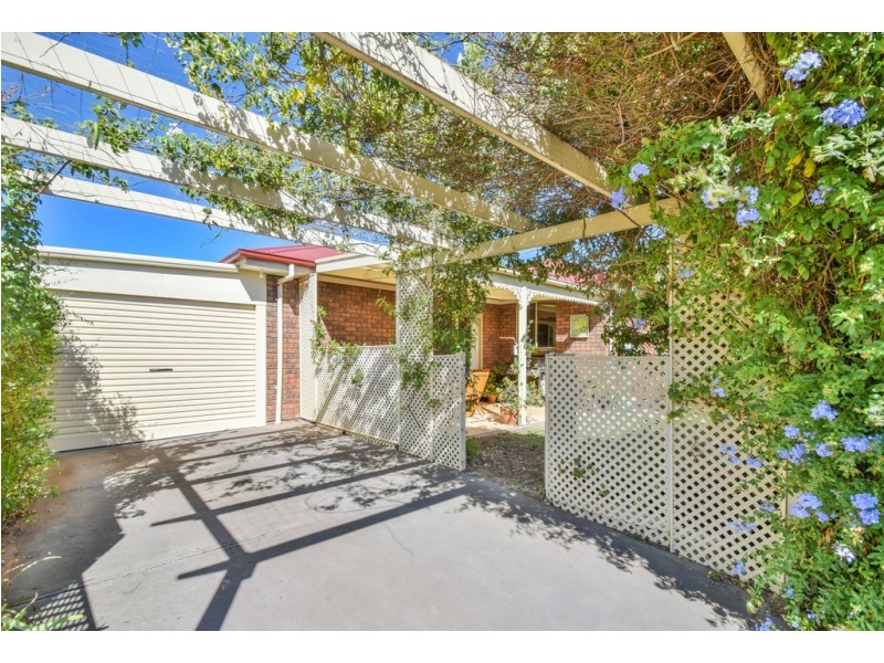 33A Clearwater Crescent, Seaford Rise SA 5169