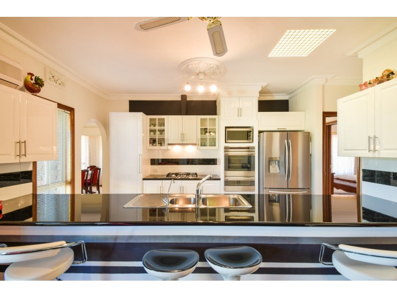 6 Devonshire Crescent, Old Reynella SA 5161