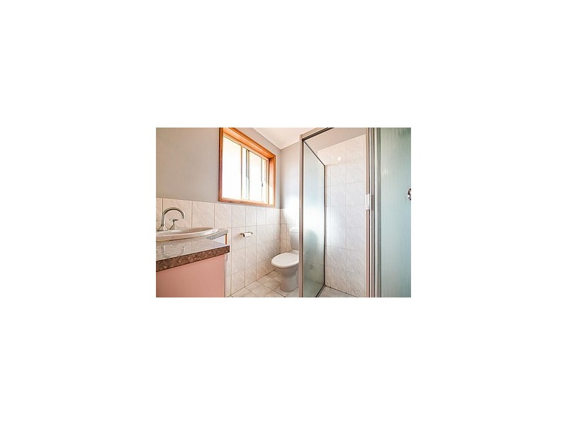 8 Mawson Circuit, Woodcroft SA 5162