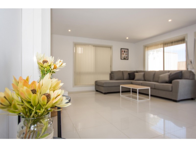 4/4 Sandy Lane, Hackham SA 5163