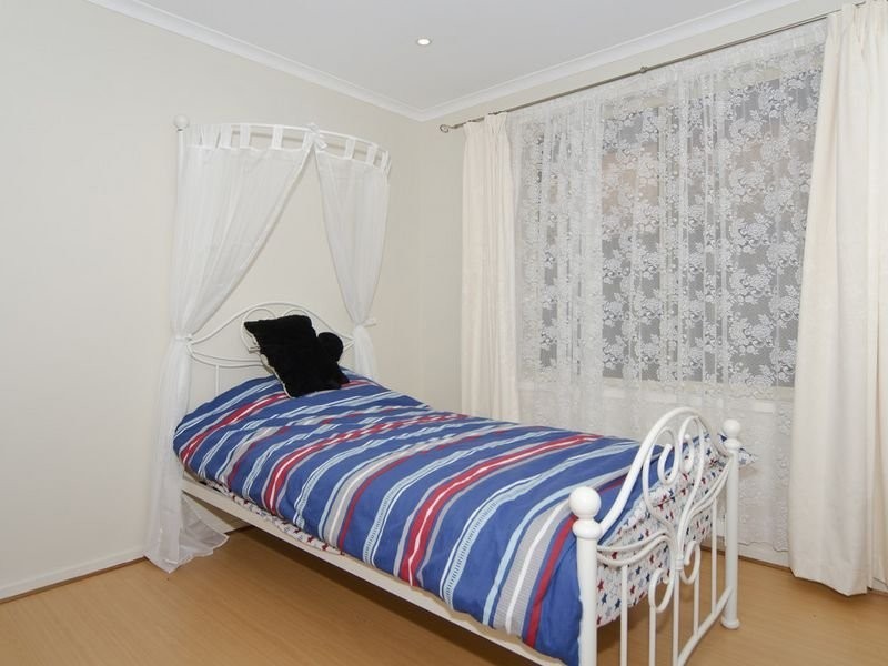 44 Tobin Crescent, Woodcroft SA 5162