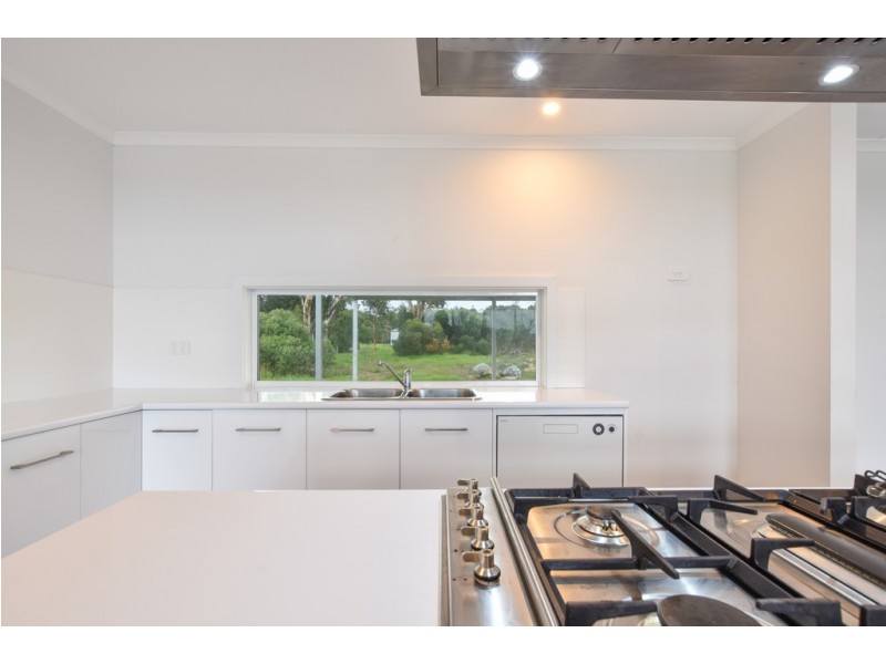 33 Stock Road, Lower Inman Valley SA 5211