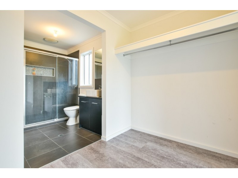 33 Stock Road, Lower Inman Valley SA 5211