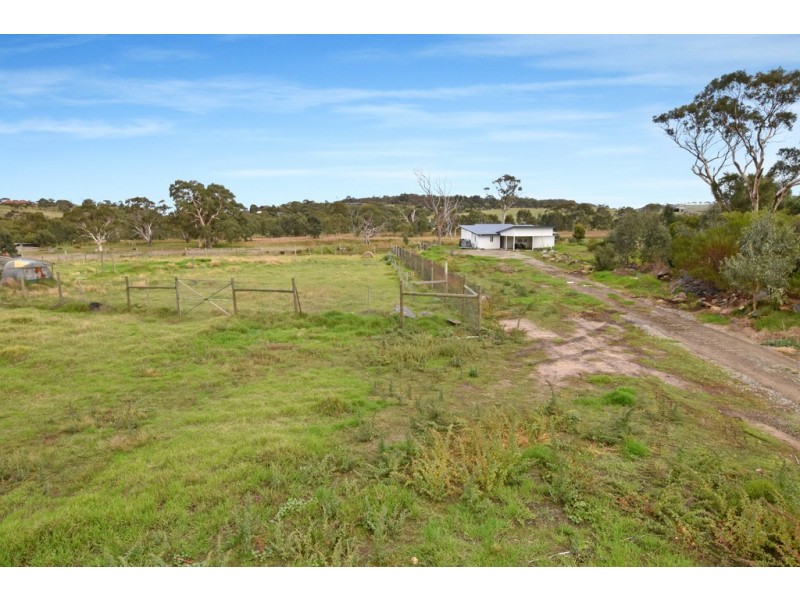 33 Stock Road, Lower Inman Valley SA 5211