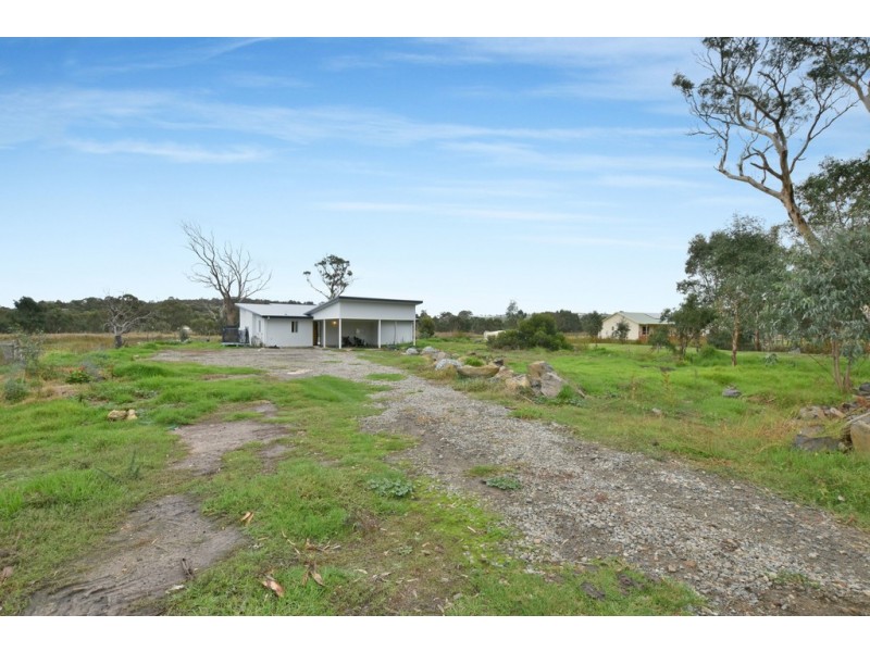 33 Stock Road, Lower Inman Valley SA 5211