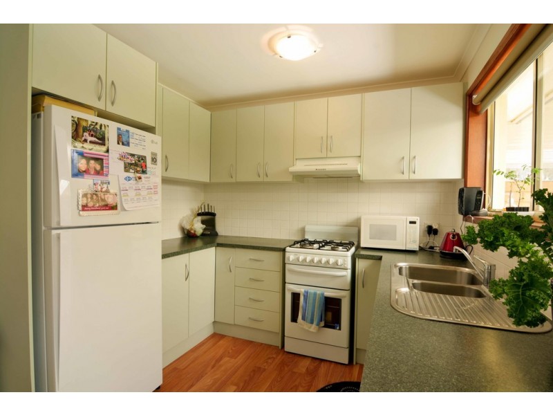 13 Chifley Crescent, Trott Park SA 5158