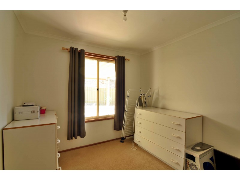 13 Chifley Crescent, Trott Park SA 5158