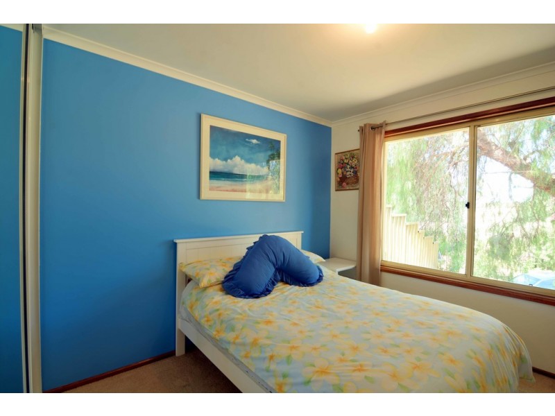 13 Chifley Crescent, Trott Park SA 5158