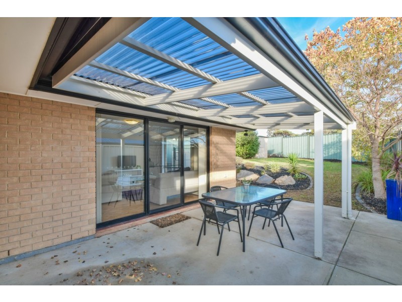 4 Stokes Court, Morphett Vale SA 5162