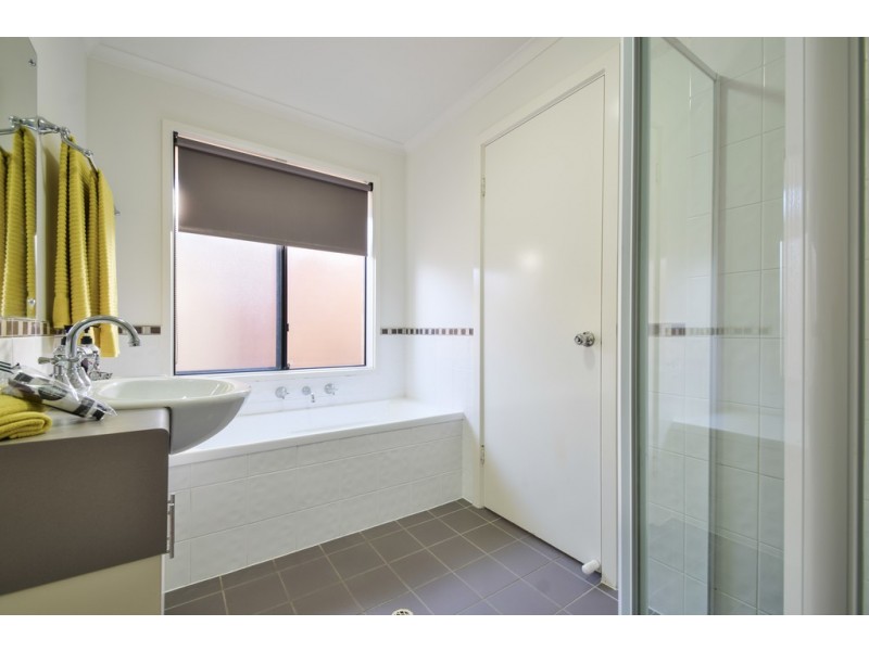 4 Stokes Court, Morphett Vale SA 5162