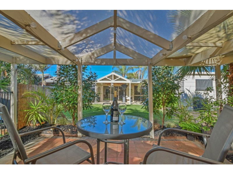 41 Helmsman Terrace, Seaford SA 5169