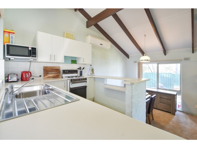 64 Teusner Drive, Morphett Vale SA 5162