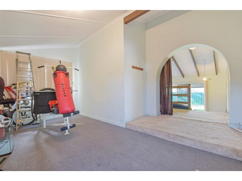 64 Teusner Drive, Morphett Vale SA 5162