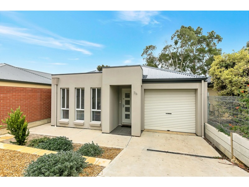 3b Glenloth Drive, Happy Valley SA 5159