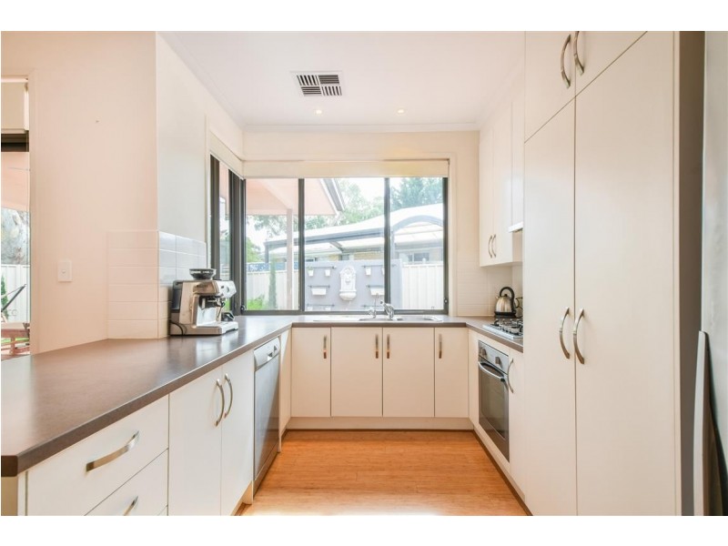 13 Acacia Court, Aberfoyle Park SA 5159