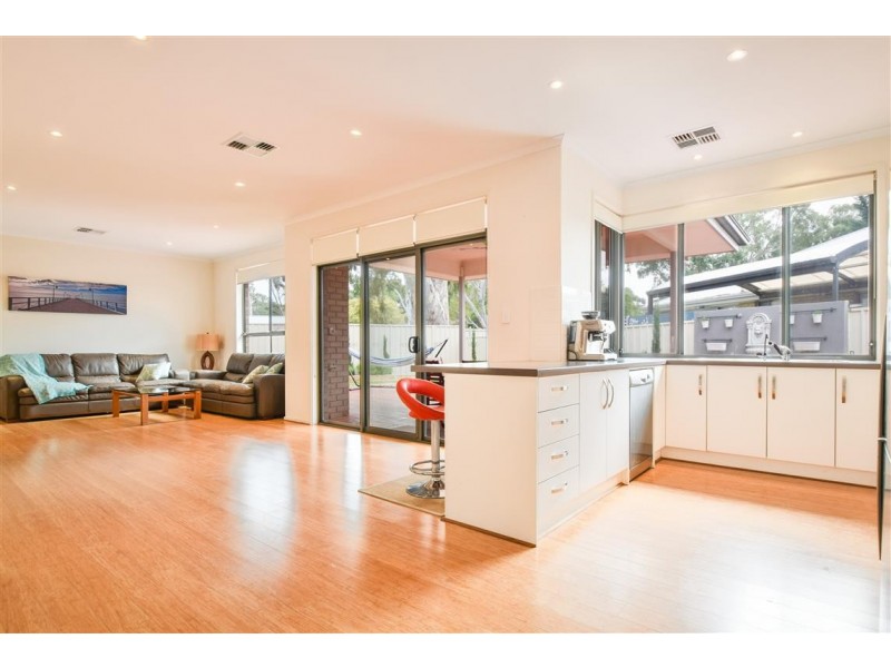 13 Acacia Court, Aberfoyle Park SA 5159