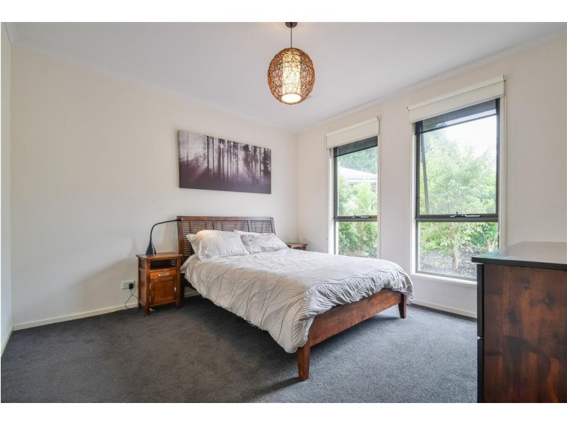 13 Acacia Court, Aberfoyle Park SA 5159