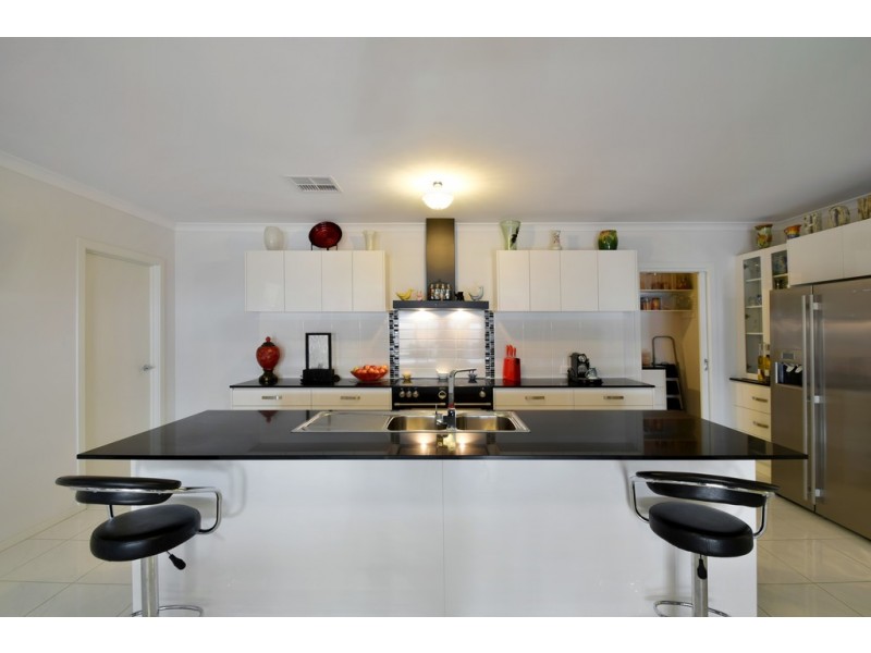 33 Shoreline Avenue, Sellicks Beach SA 5174