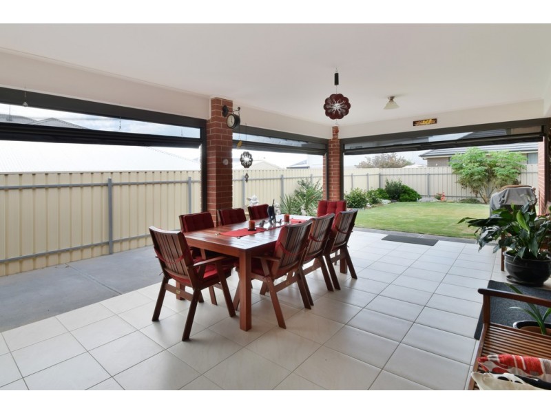 33 Shoreline Avenue, Sellicks Beach SA 5174