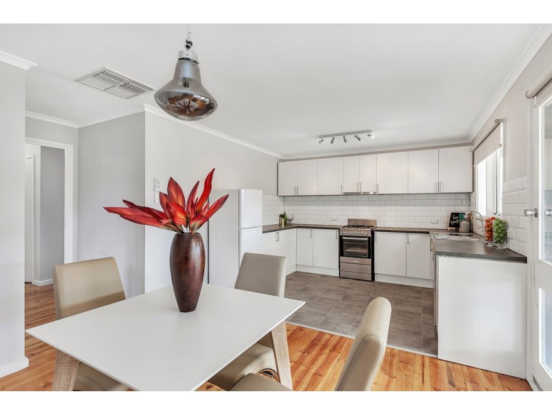 34 Cumberland Crescent, Huntfield Heights SA 5163