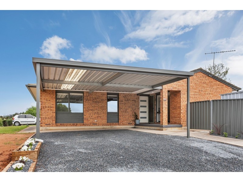 34 Cumberland Crescent, Huntfield Heights SA 5163