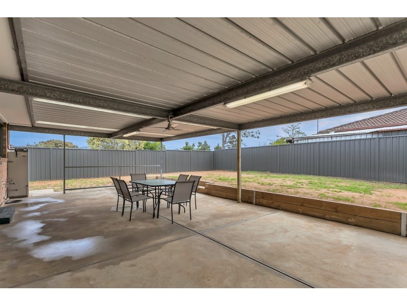 34 Cumberland Crescent, Huntfield Heights SA 5163