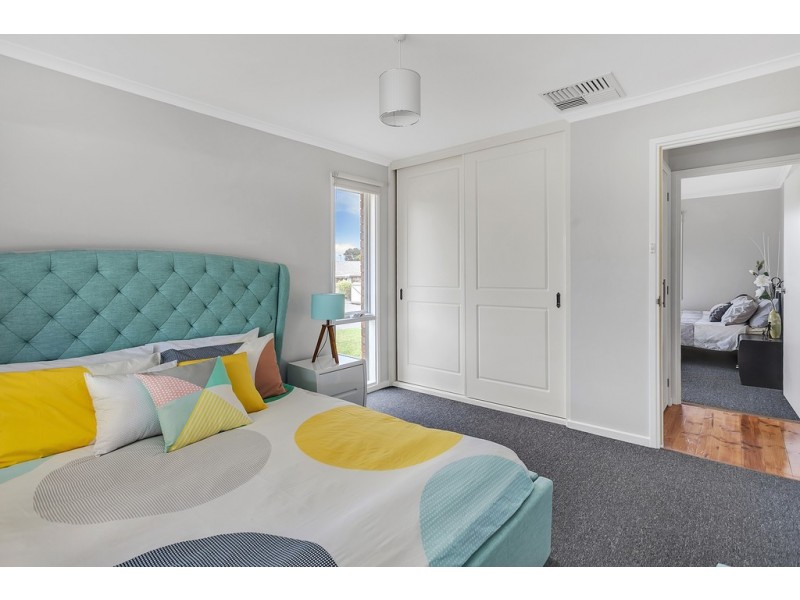 34 Cumberland Crescent, Huntfield Heights SA 5163