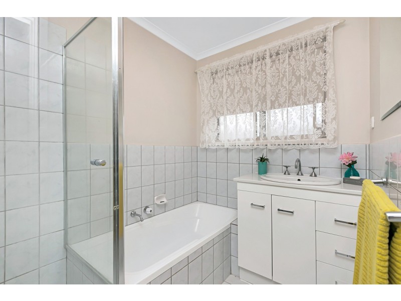 23 Allman Avenue, Woodcroft SA 5162